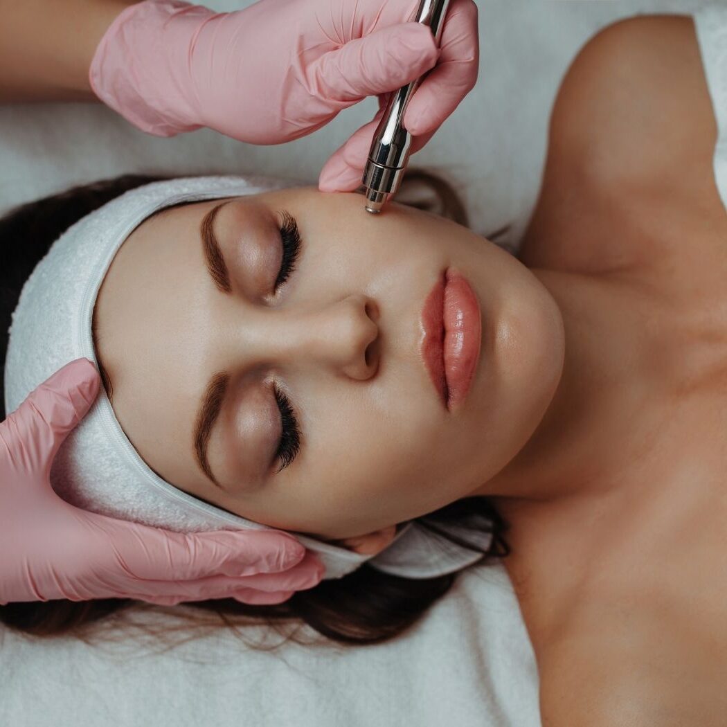 Wailua Beauty Marienhafe First Time Behandlung, Classic Skin Ritual, Luxury Anti Aging Treatment, Signature Glass Skin, Skin Performance Konzept, Booster Behandlung, Intensiv-Medizinische Reinigungsbehandlung Teenies, Mirconeedling, Mircodermabrasion, Aqua Facial, Fruchtsäure Behandlung, Kräuterschälkur, Bride Glow Treatment