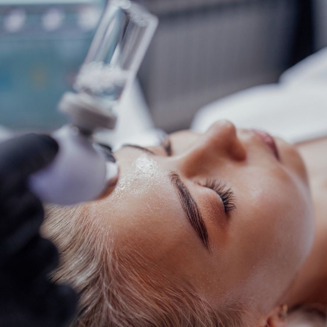 Wailua Beauty Marienhafe First Time Behandlung, Classic Skin Ritual, Luxury Anti Aging Treatment, Signature Glass Skin, Skin Performance Konzept, Booster Behandlung, Intensiv-Medizinische Reinigungsbehandlung Teenies, Mirconeedling, Mircodermabrasion, Aqua Facial, Fruchtsäure Behandlung, Kräuterschälkur, Bride Glow Treatment